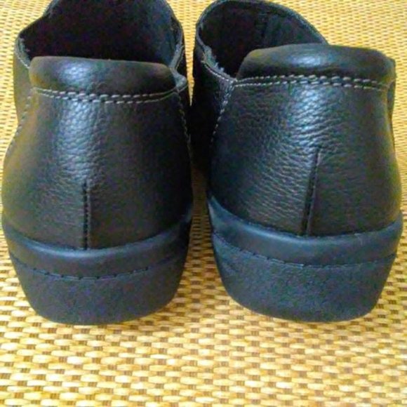 Clarks Collection Women's Cheyn Madi Flats - Picture 4 of 8